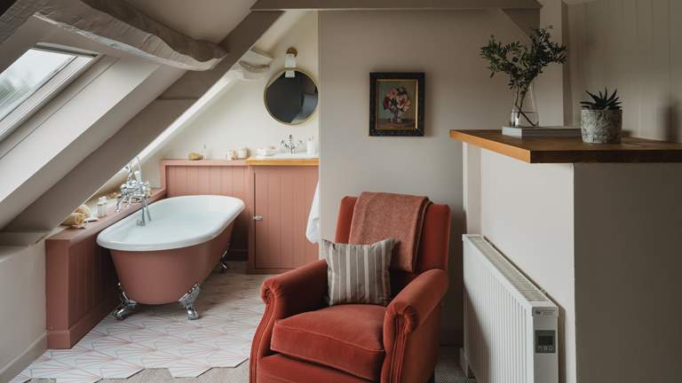 Saddlers' Cottage - Sleeps 4 + cot - Tetbury