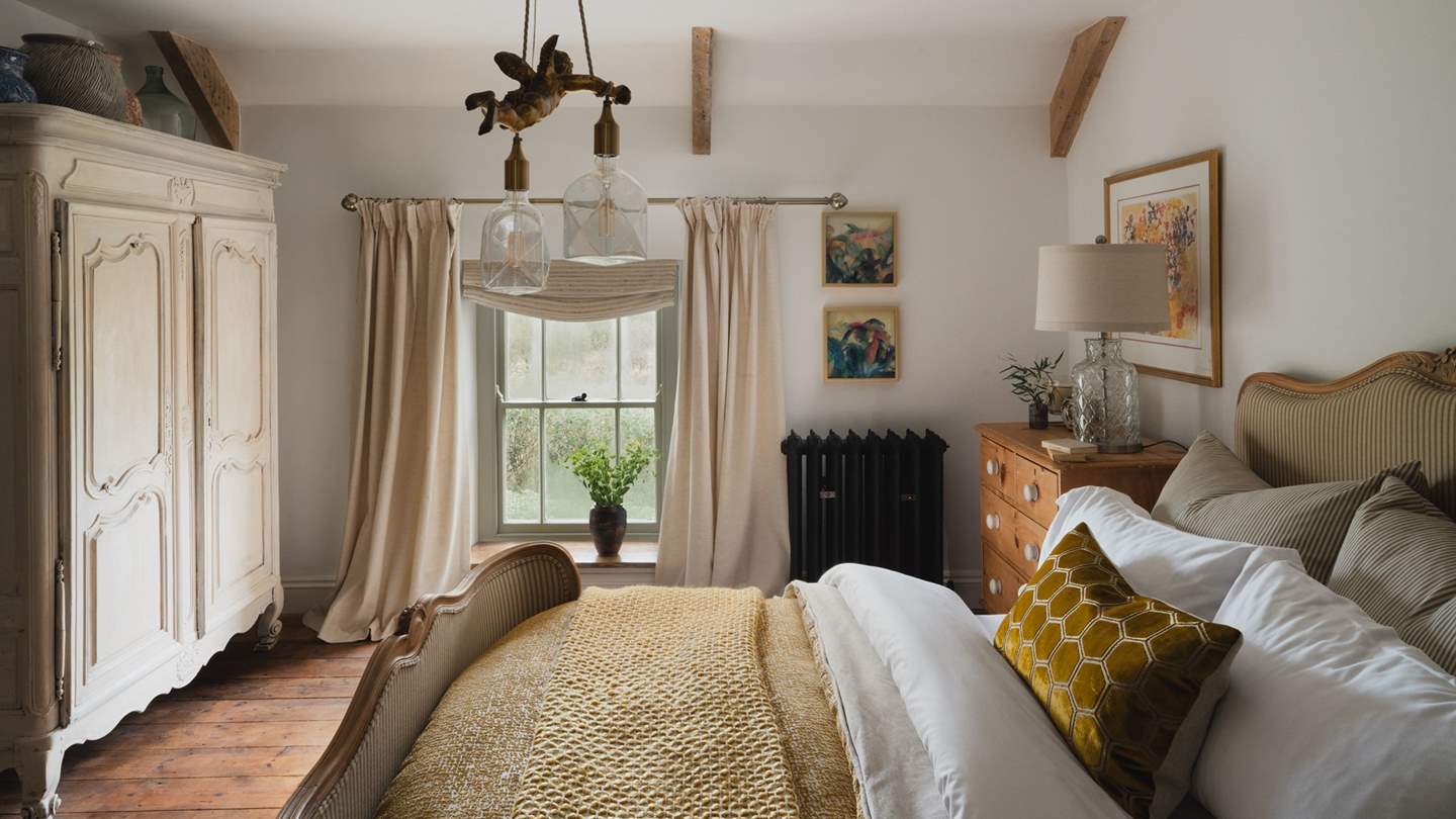 For leisurely lie-ins, two opulent bedrooms propose restful repose