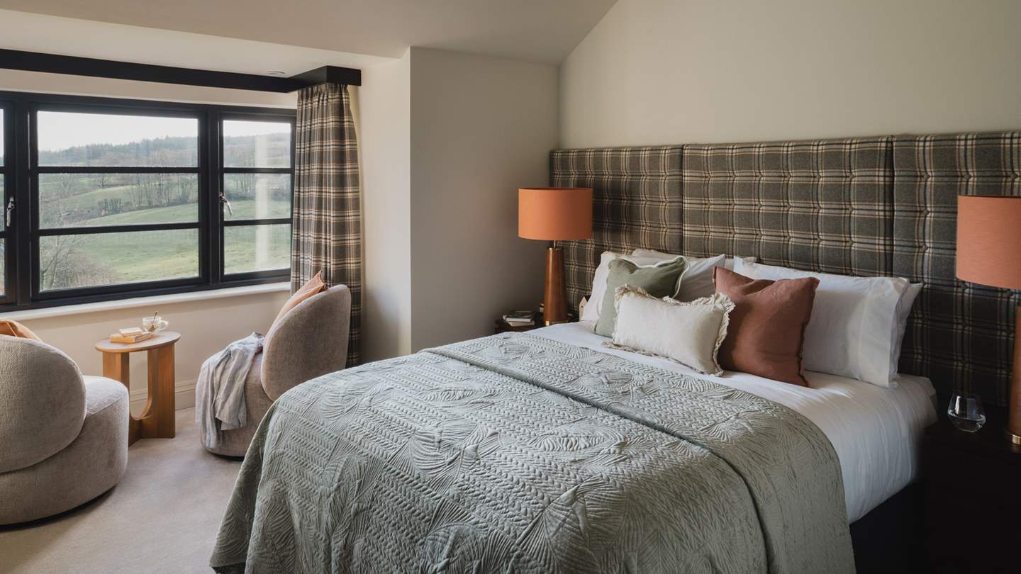 The second bedroom has a sumptuous king size bed