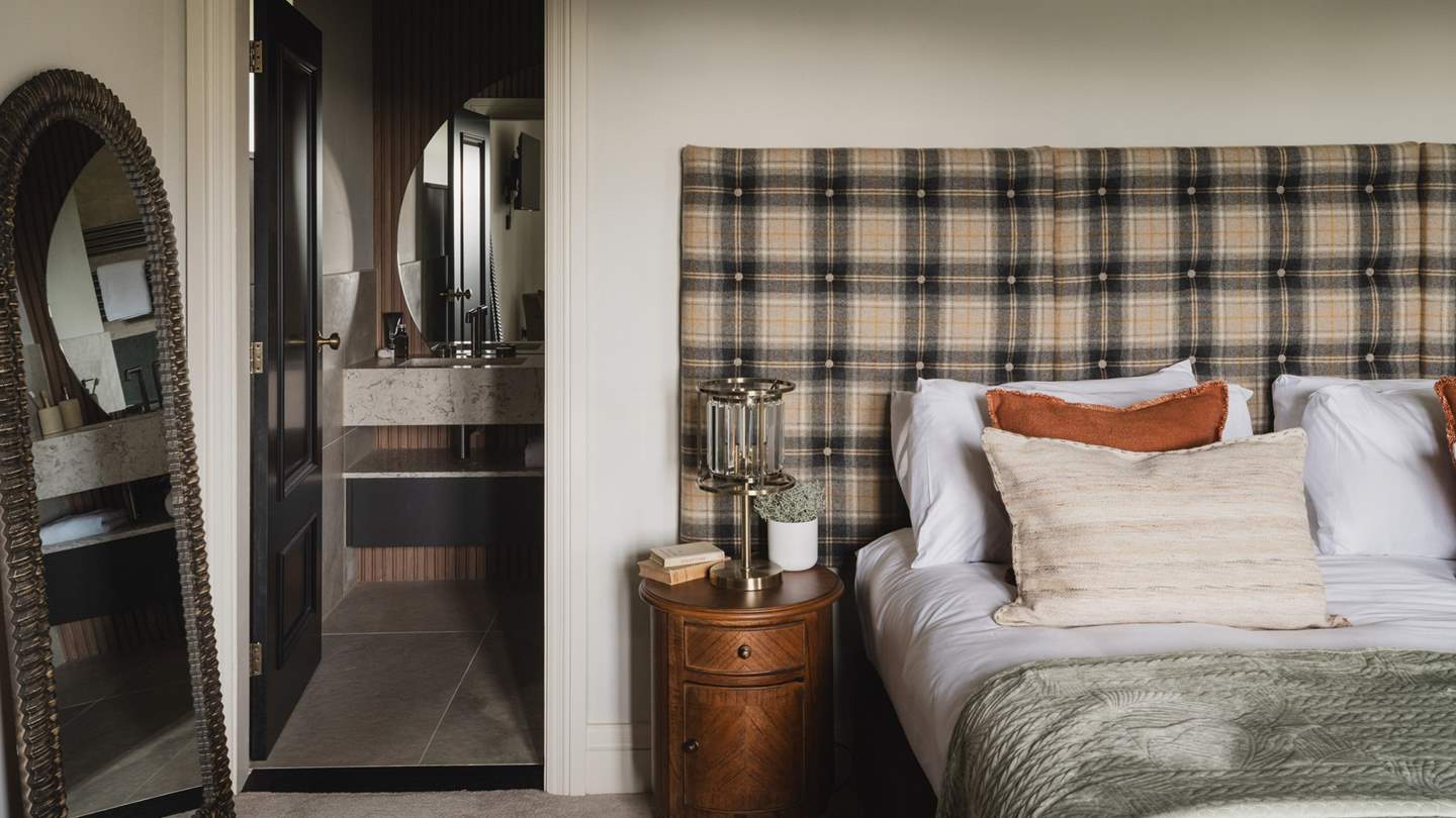 There’s also a floor length mirror beside the ensuite