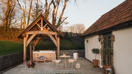 Surrounded by endless acres of private land, Cruwys Cote promises dreamy vistas to savour at every opportunity