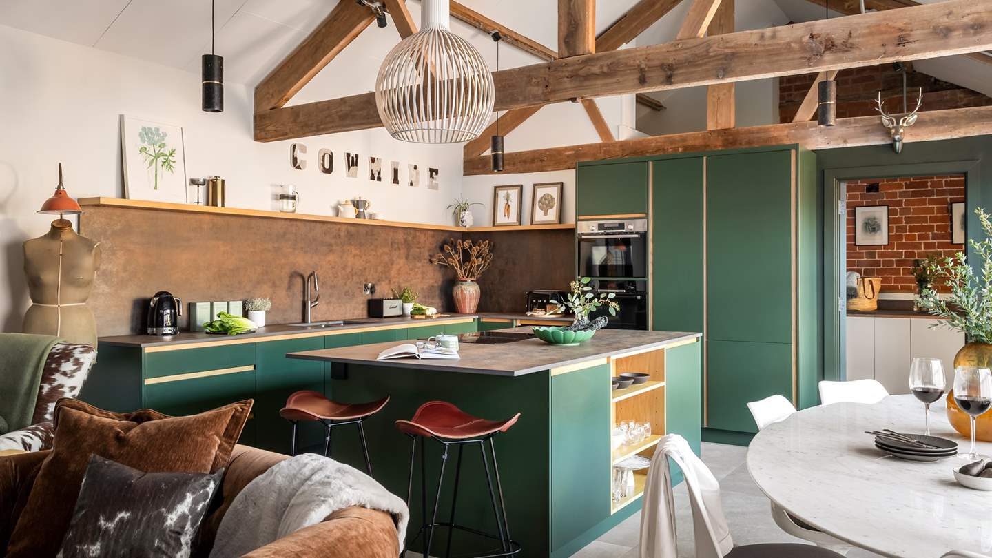 Embark on a soothing solo break or a couple’s retreat, complete with divine living areas and a charming farmstead setting