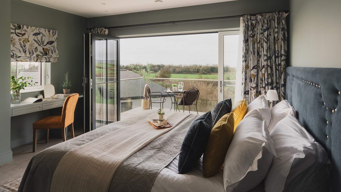 Each en suite bedroom has a super-king zip-and-link bed