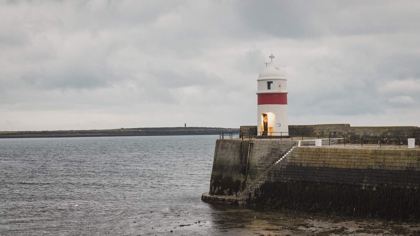 The picturesque lighthouse in Castletown