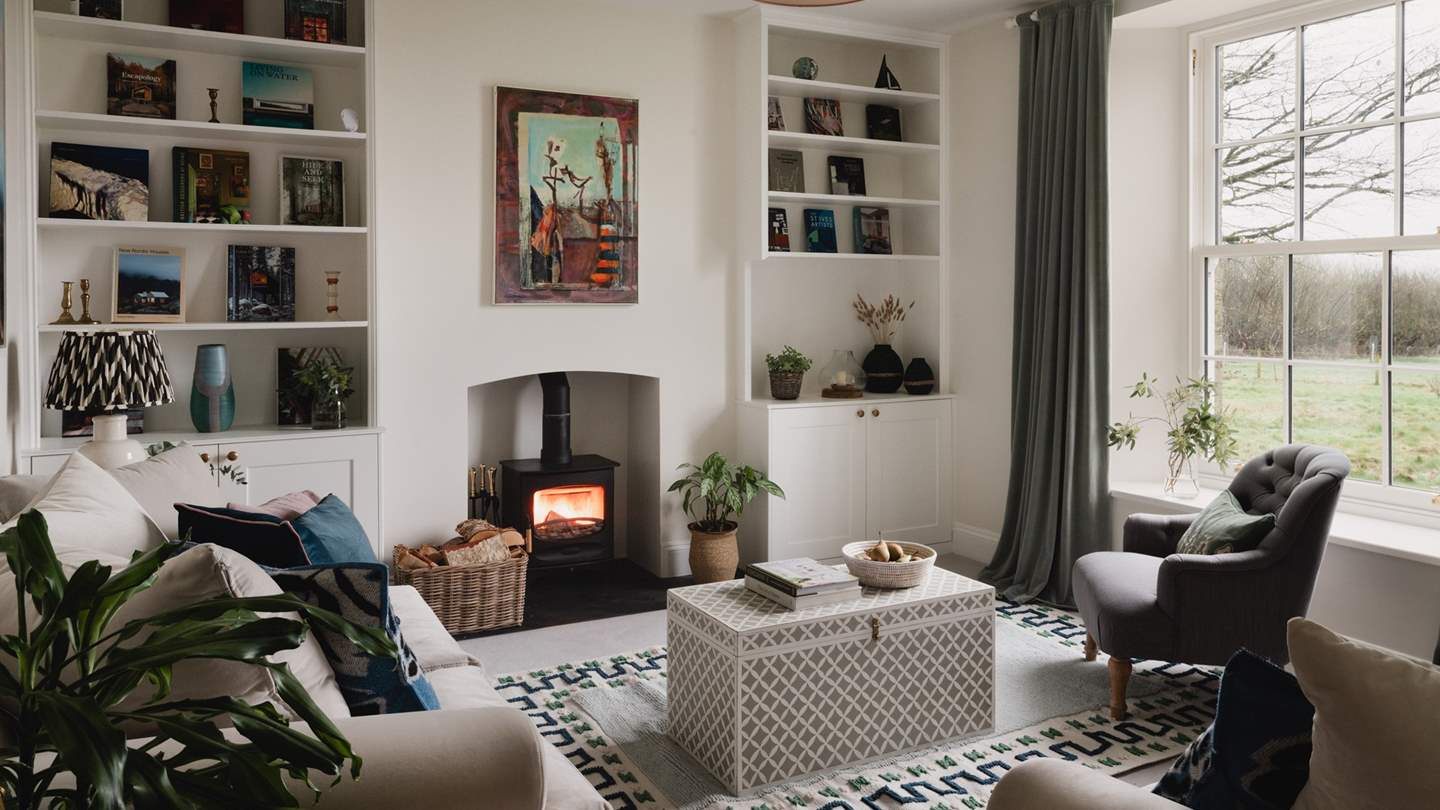 Pomera boasts endless cosy living spaces, open-plan dining and five beautiful bedrooms