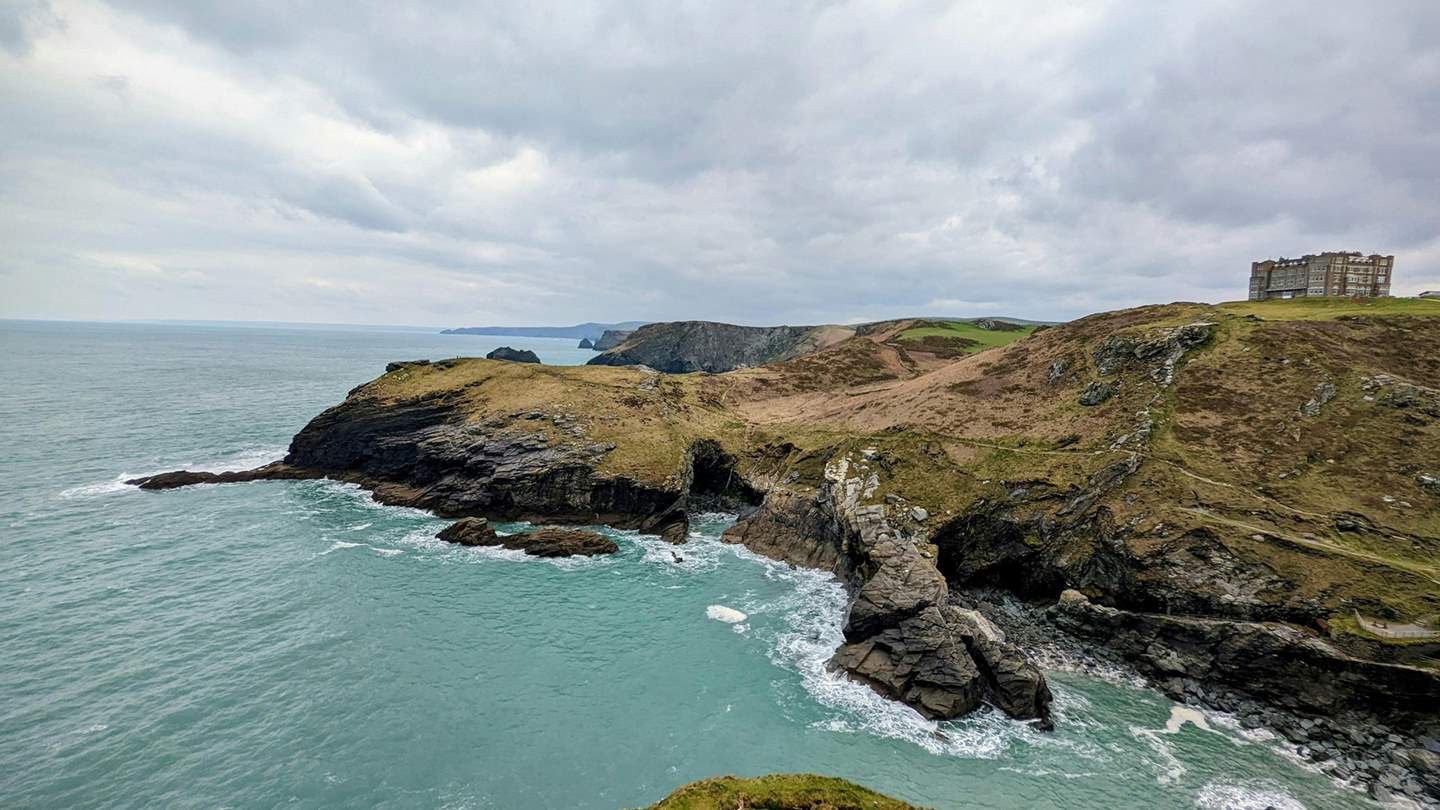 Steeped in legend with dramatic coastal vistas, discover the breath-taking scenes of Tintagel 