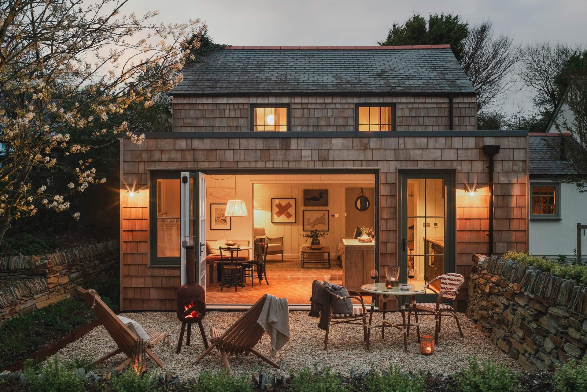 A paradisial retreat for two resides within the secret countryside of St Agnes...