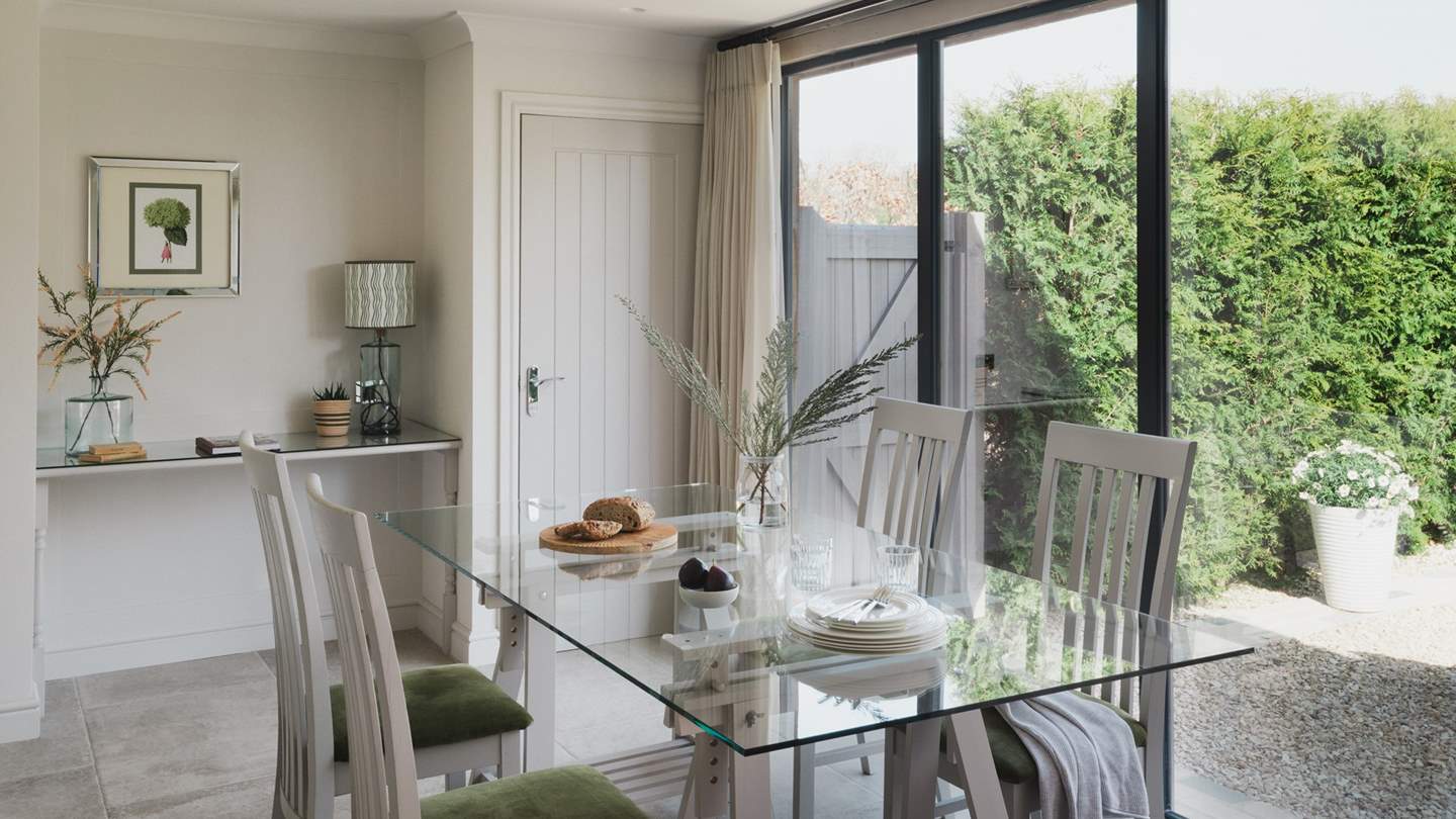 Uncover a soothing aspect of the outdoor living space