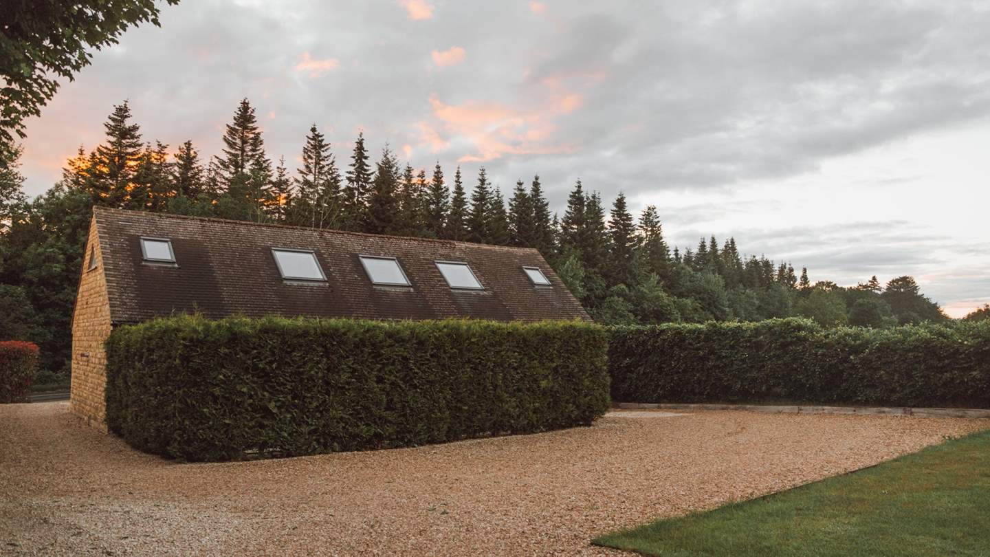 Where dreamy dusk moments await...