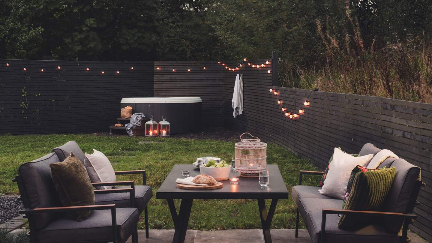 Moments of magic amidst cottage garden scenes...