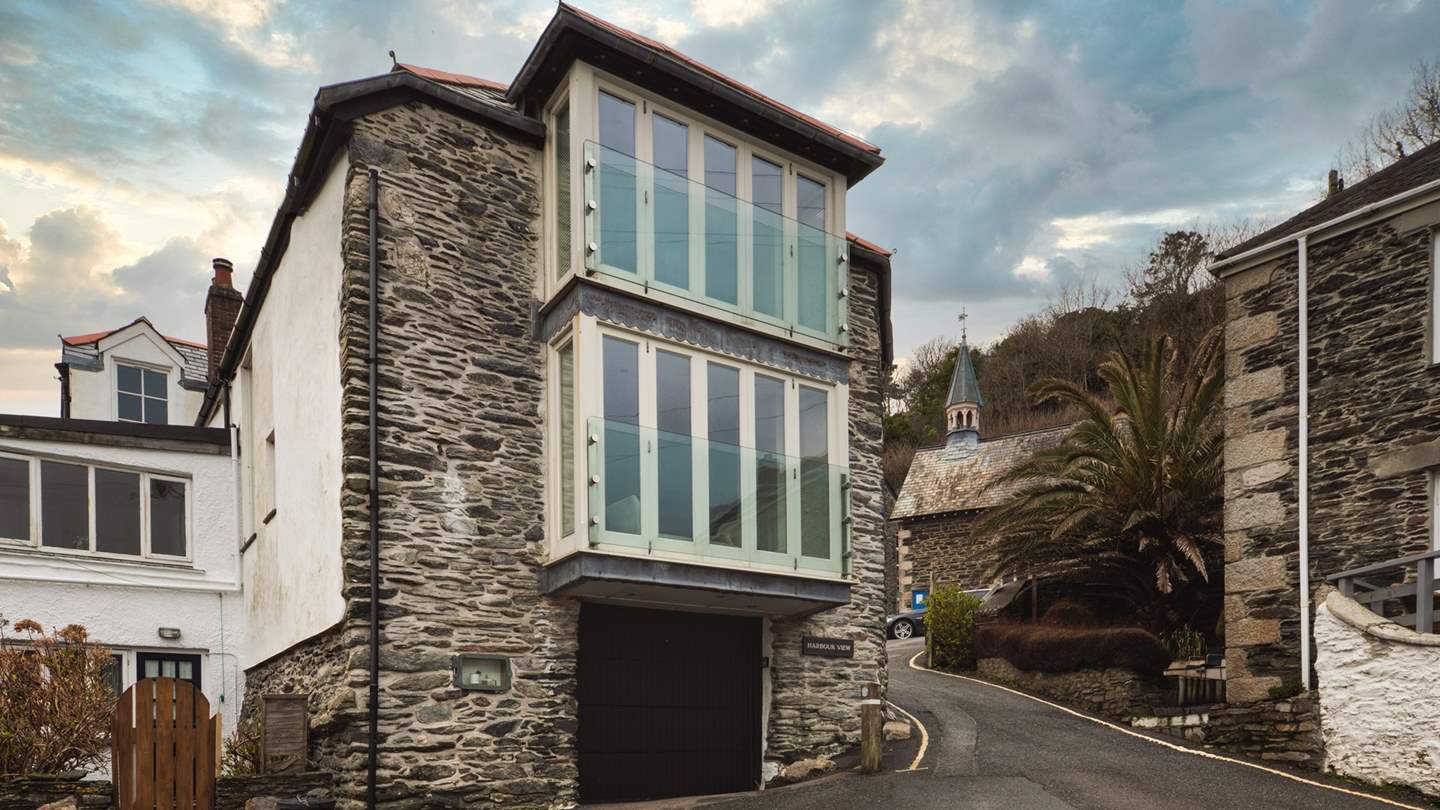 Our beautiful homestay is located on the harbourfront in Portloe, with its front door and windows overlooking the sea, the village is truly your oyster