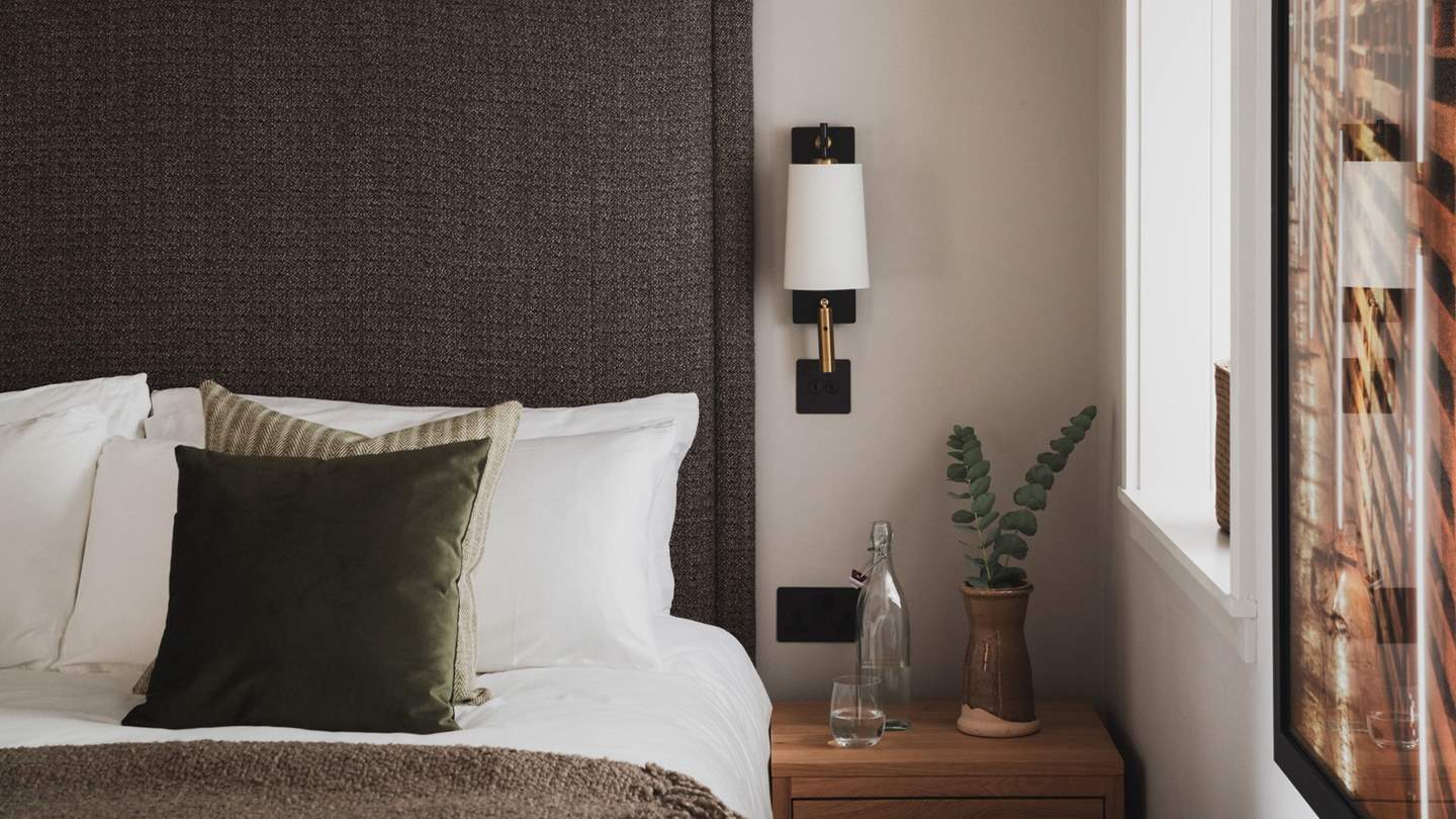 Topped with the cosiest pillows and throws, the cosiest nights await at Viewbank