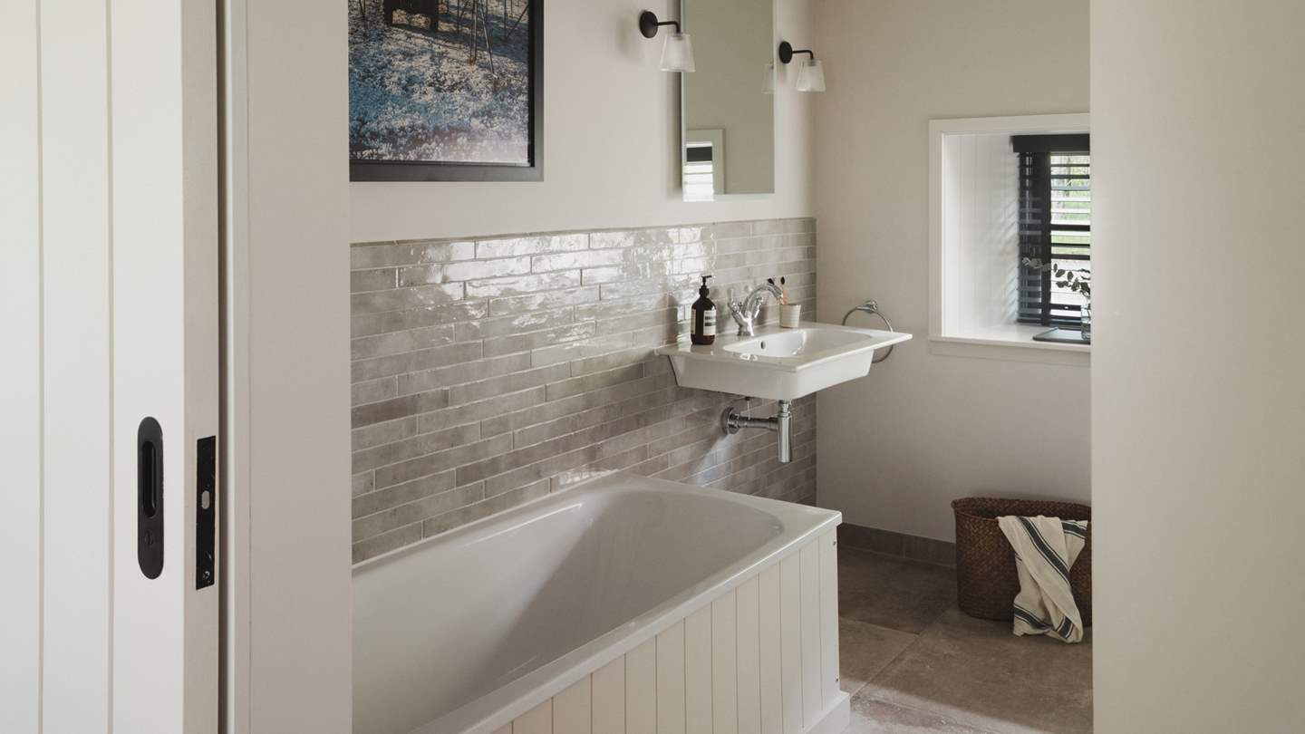 For utmost comfort, uncover the ensuite bathroom 
