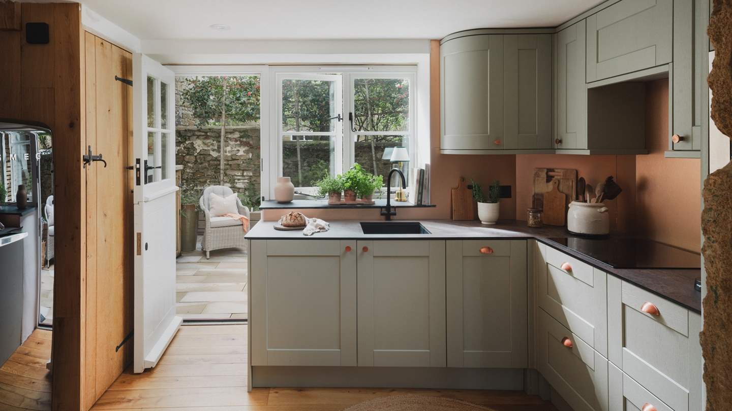 Curate delicious dishes with the finest Somerset produce in Manuka’s beautiful kitchen