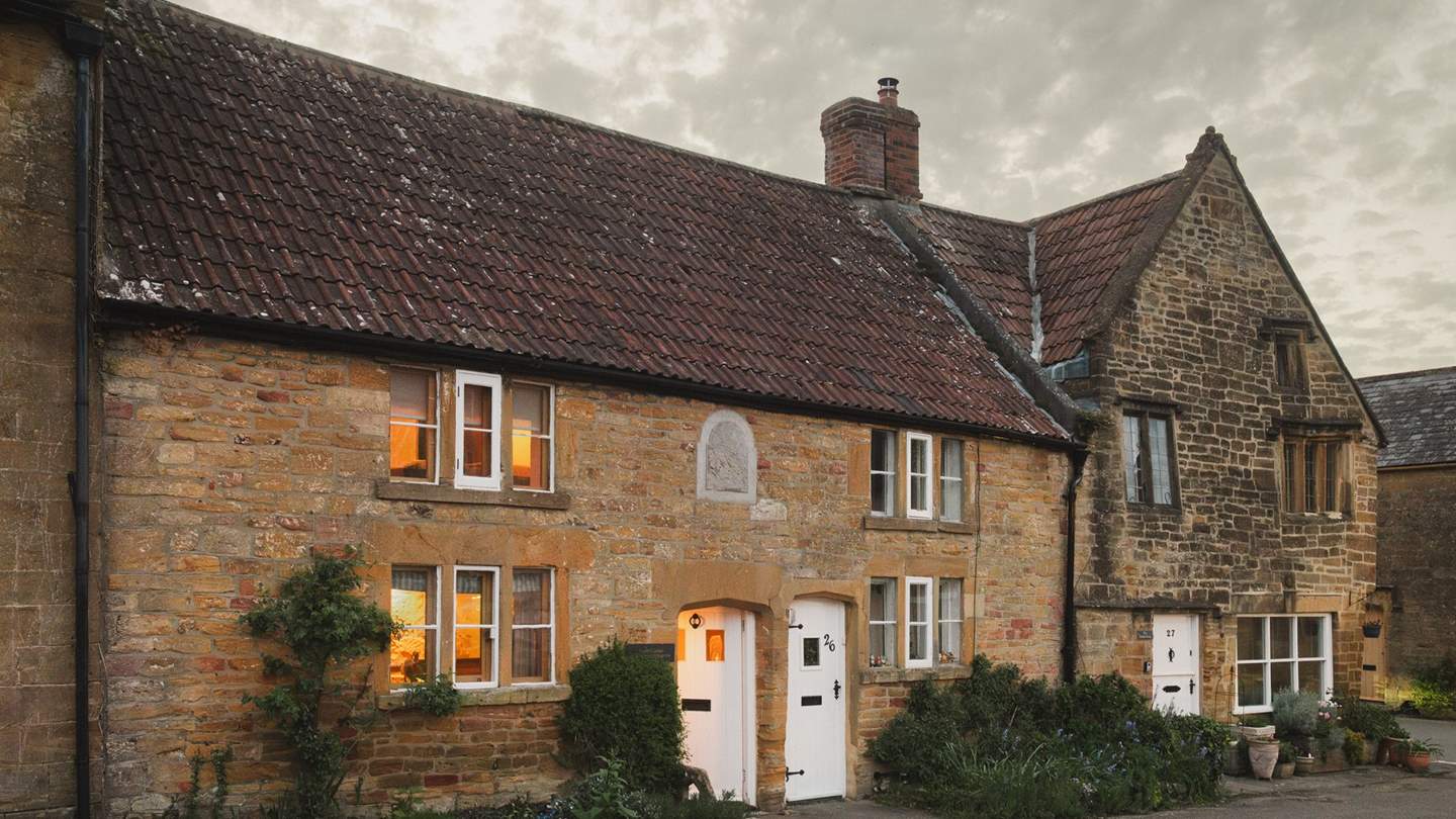 Nestled within the verdant swathes of Somerset’s sweeping countryside and close to the border of Dorset, Manuka is perfectly placed for halcyon days