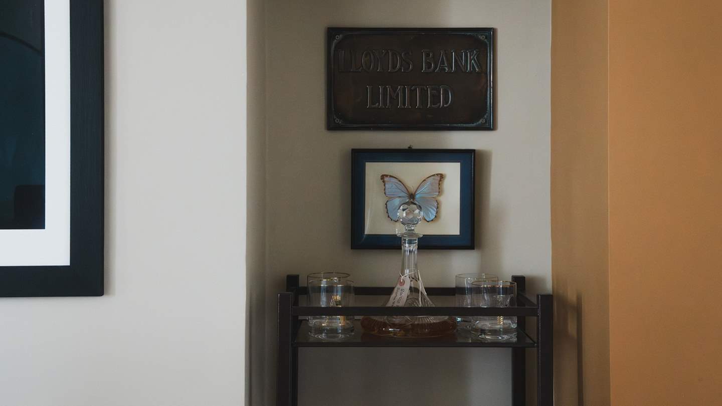 A gentle nod to the retreat’s banking heritage...