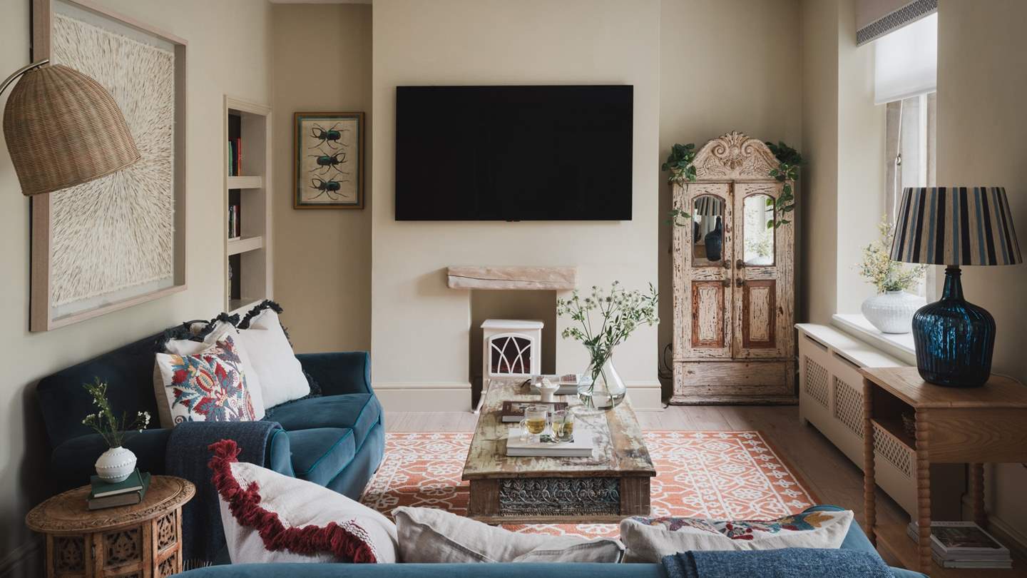 Whisk away on a fairytale escape to our darling abode in Gloucestershire, Bank House