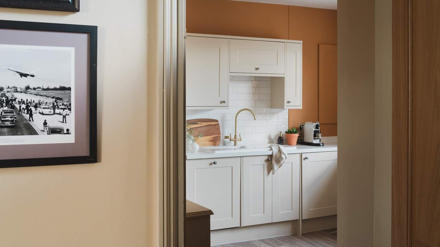 Prepare flavoursome repasts and gather in the adjoining dining area...