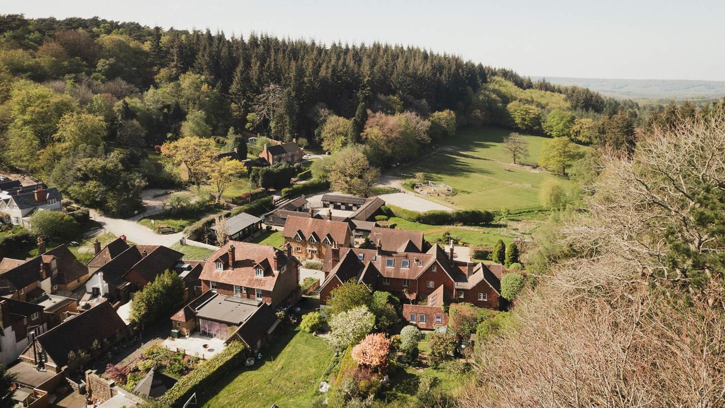 Nestled in the Surrey Hills, a plethora of scenic walking and hiking routes lie just footsteps from your front door