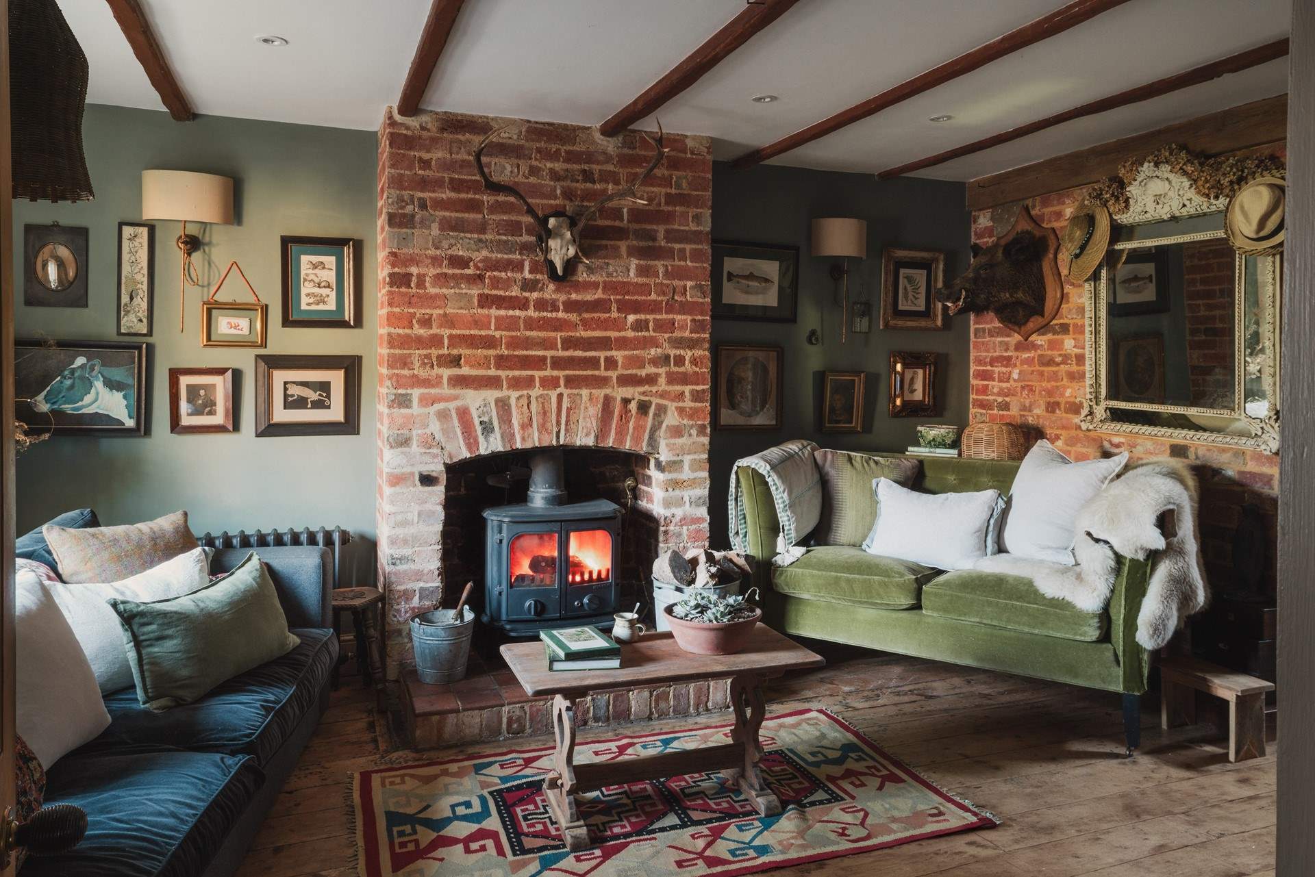 Uncover the storybook charm of our luxury, dog friendly cottage for six in the Surrey Hills...