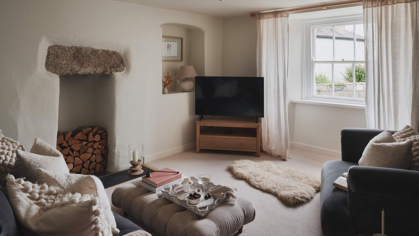 Uncover the darling sitting room, promising sea views and a soft natural palette with calming notes of blue