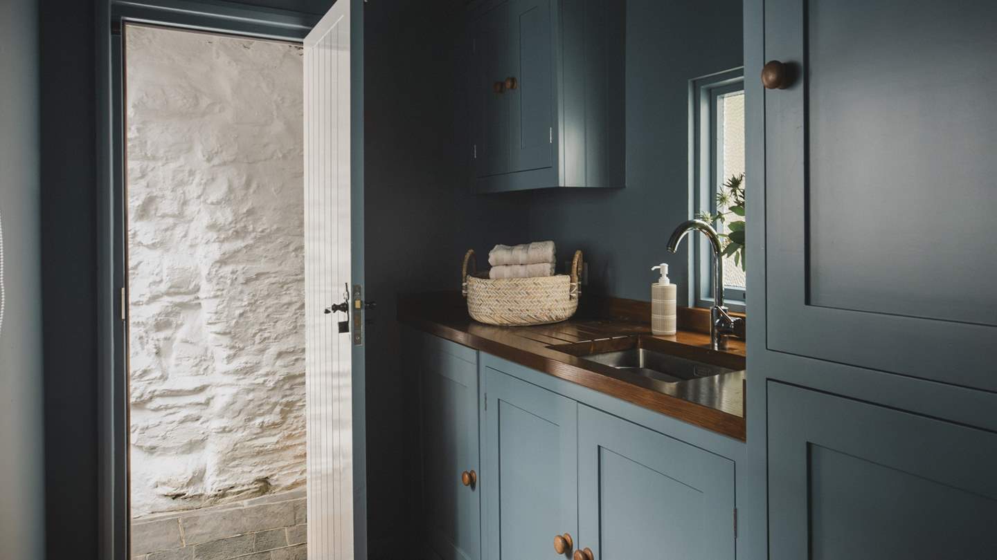 You’ll find all you should require during your stay, including a washing machine and tumble dryer