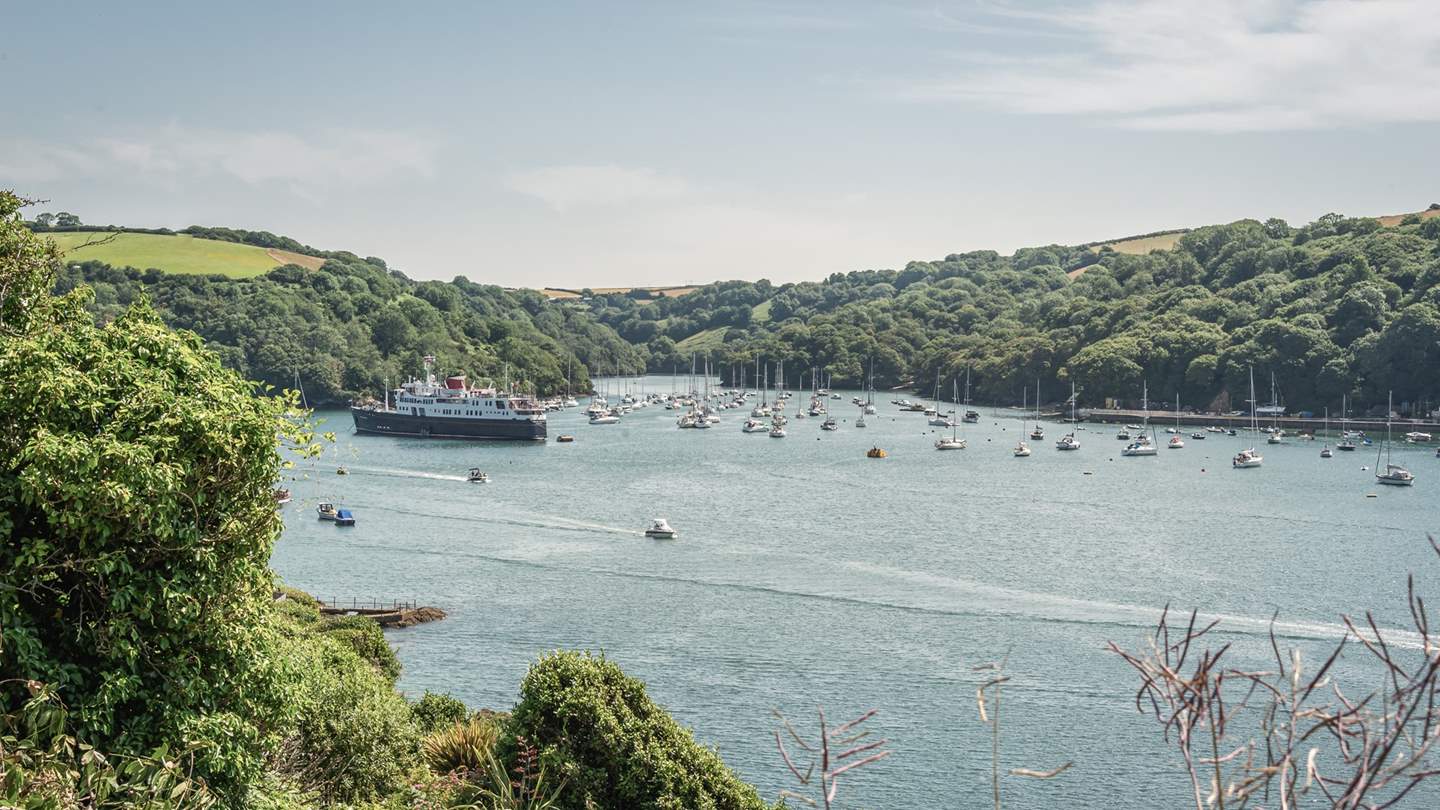 Uncover the beauty of the Fowey River at your own pace with opportunities for both self-drive boat hire and arranged excursions