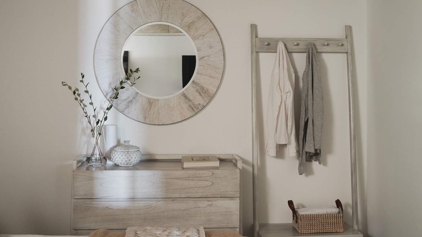 This bedroom also enjoys its own ensuite, complete with a walk-in shower
