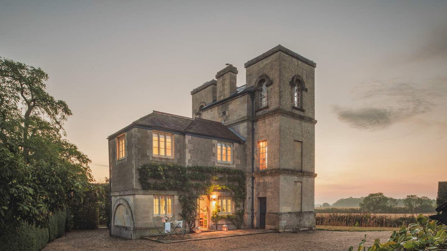 Retreat to the grounds of Grimsthorpe Castle in Lincolnshire for luxury living at our dreamy escape for four...