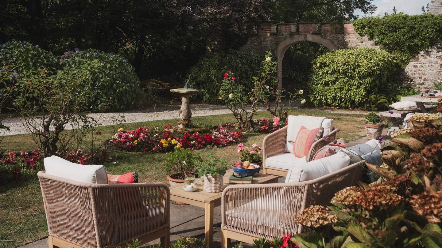 A heavenly setting for sparkling summer soirées