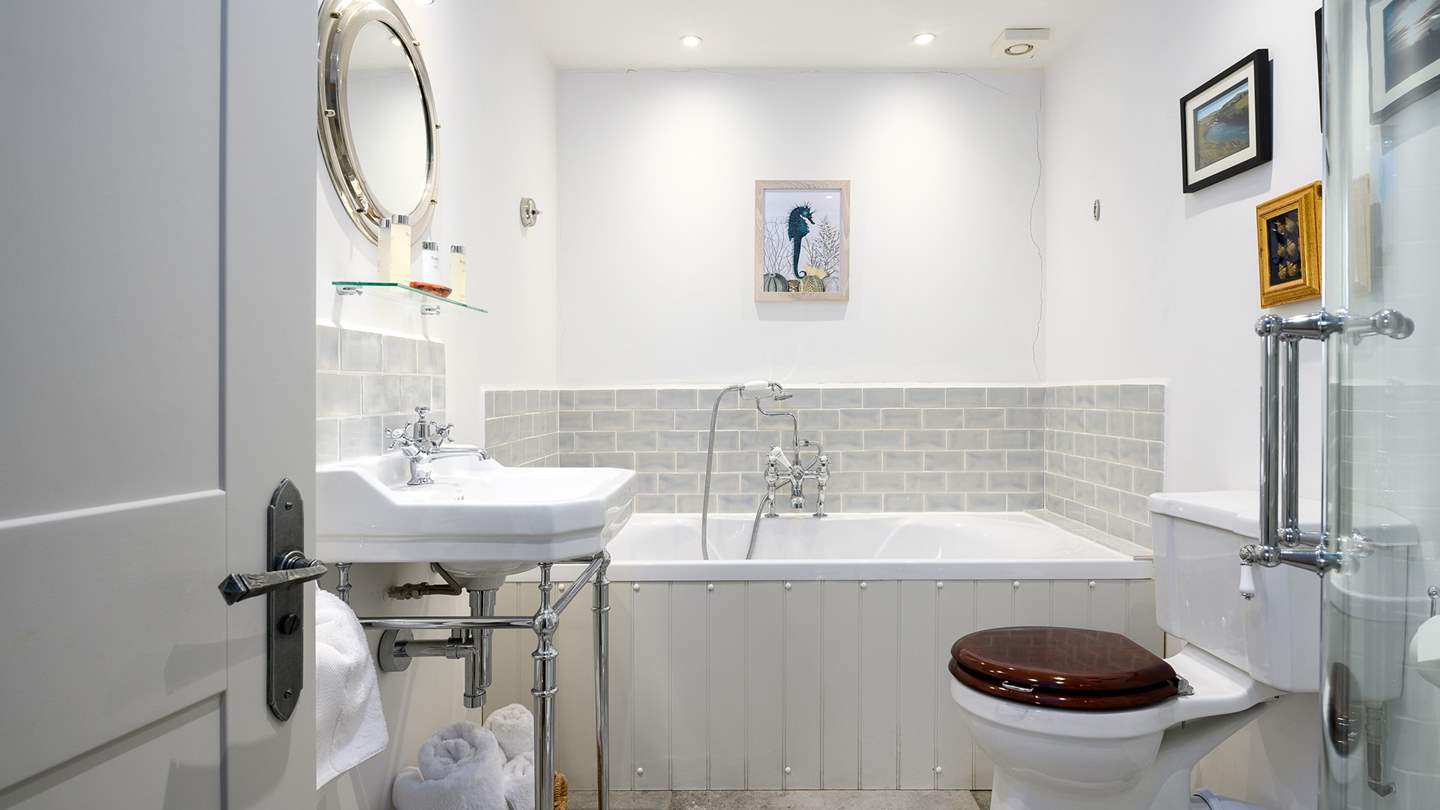 Enjoy a long soak in the bathtub for two