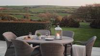 Dine alfresco at Barn Owl Roost